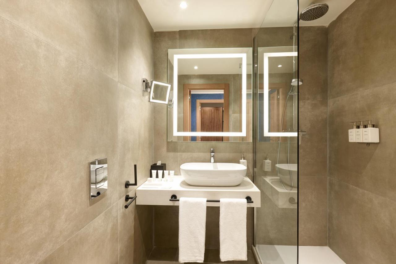 Radisson 4*