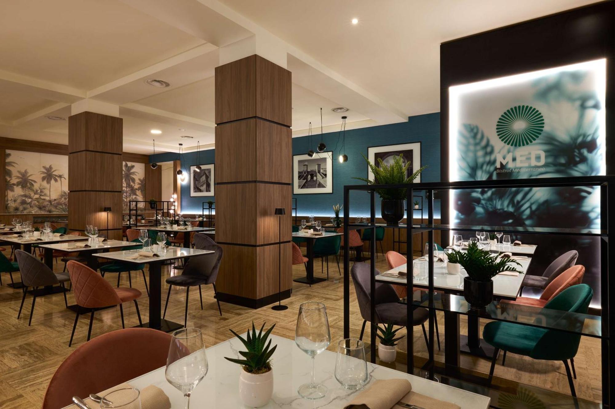 Radisson 4*